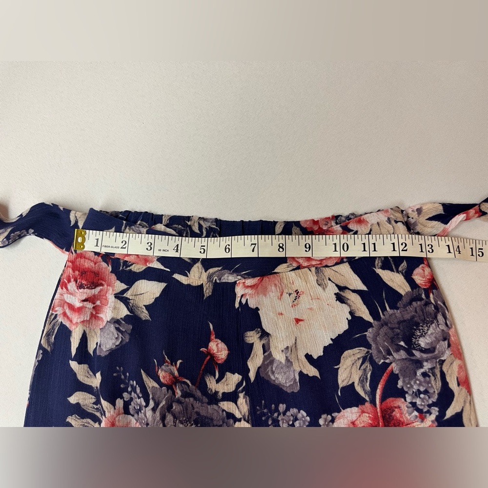 2/$20 - Gorgeous Blue & Pink Lock & Key Floral Wide Palazzo Style Flowy Pants - Picture 4 of 9